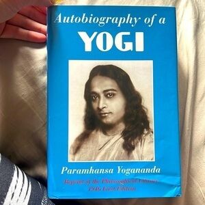 PARAMHANSA YOGANANDA’s AUTOBIOGRAPHY OF A YOGI BOOK